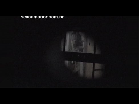❤️ Lourinho é secretamente filmado por um voyeur de bairro escondido atrás de tijolos ocos ❤️ Porno de qualidade em pt-br.megaofertas.top ﹏